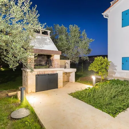 Villa Olive Paradise Ii *