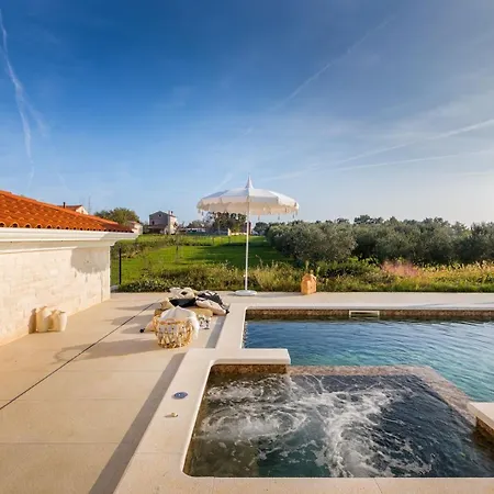 Villa Olive Paradise Ii *